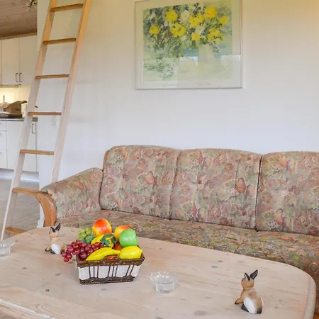 2 Bedroom Cozy In Holiday home