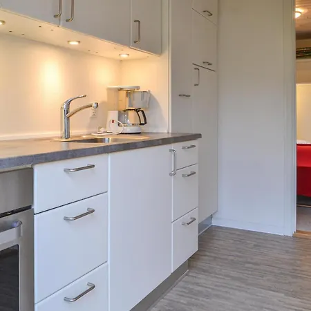 Prázdninový dům 2 Bedroom Cozy In *